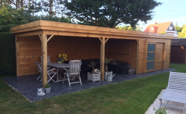 Tuinhuis met overdekt terras